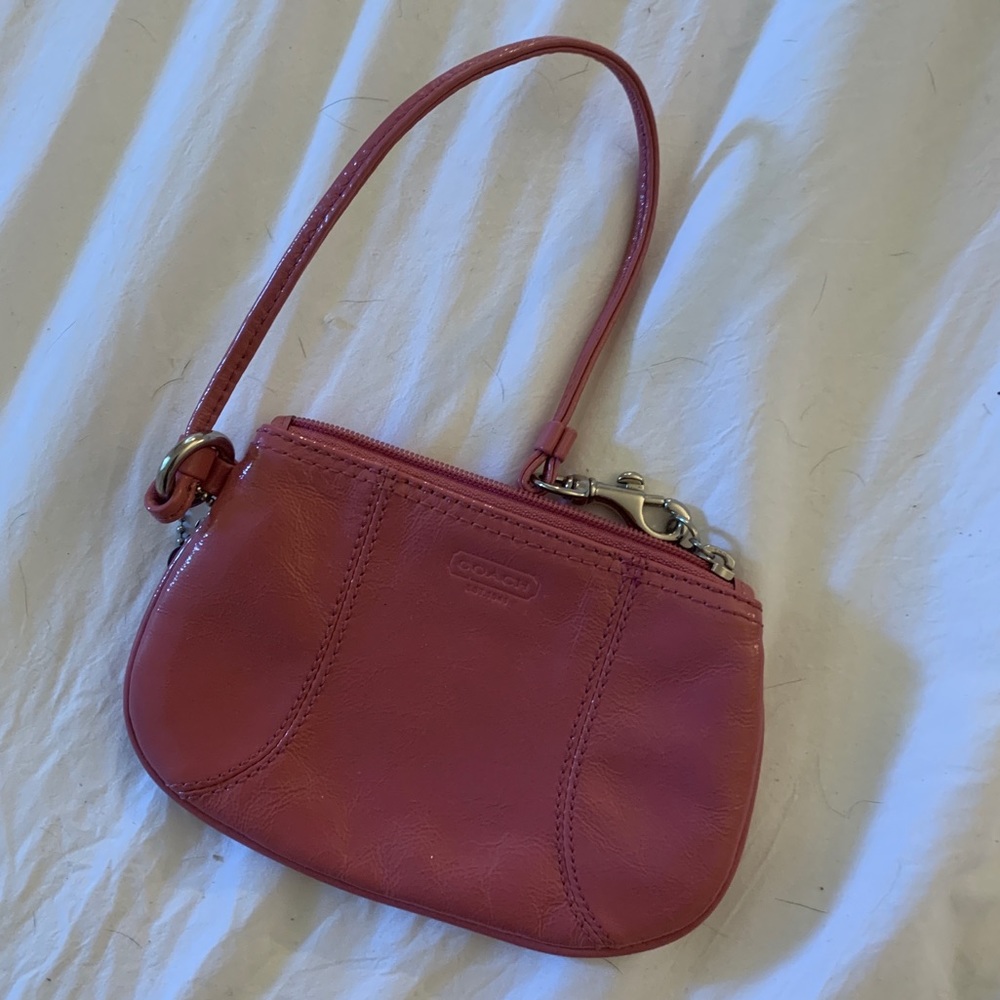 pink coach wristlet